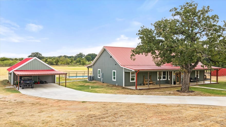 9739 Waldrup Road, Lipan, Texas