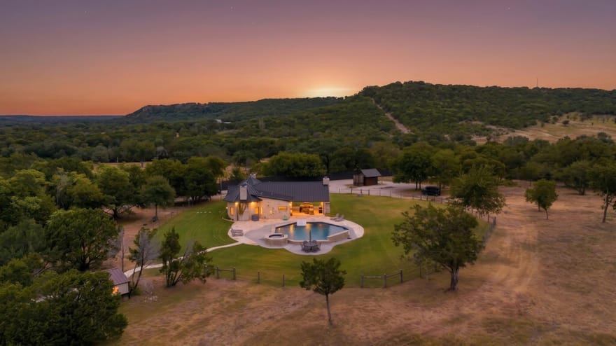 3311 County Road 1035, Meridian, Texas