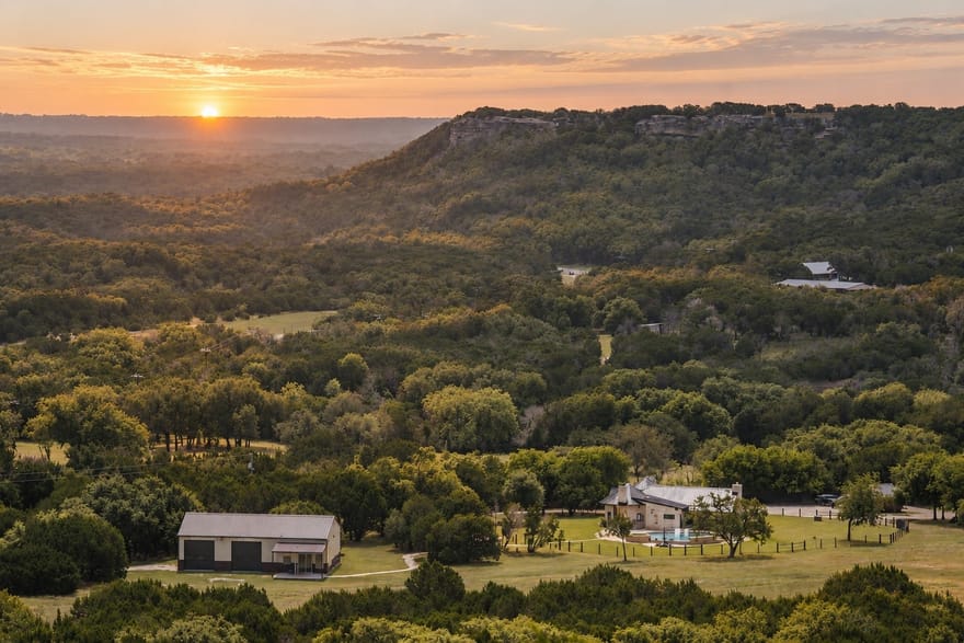 3311 County Road 1035, Meridian, Texas