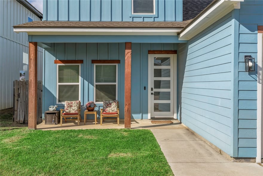 2020 Pine Hill Road, Shreveport, Louisiana