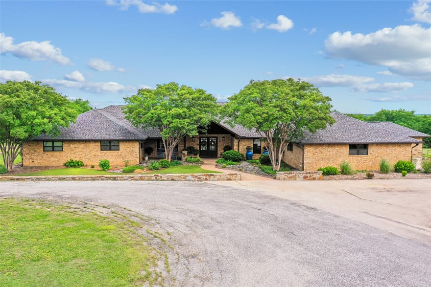 4517 Old Sherman Road, Whitesboro, Texas