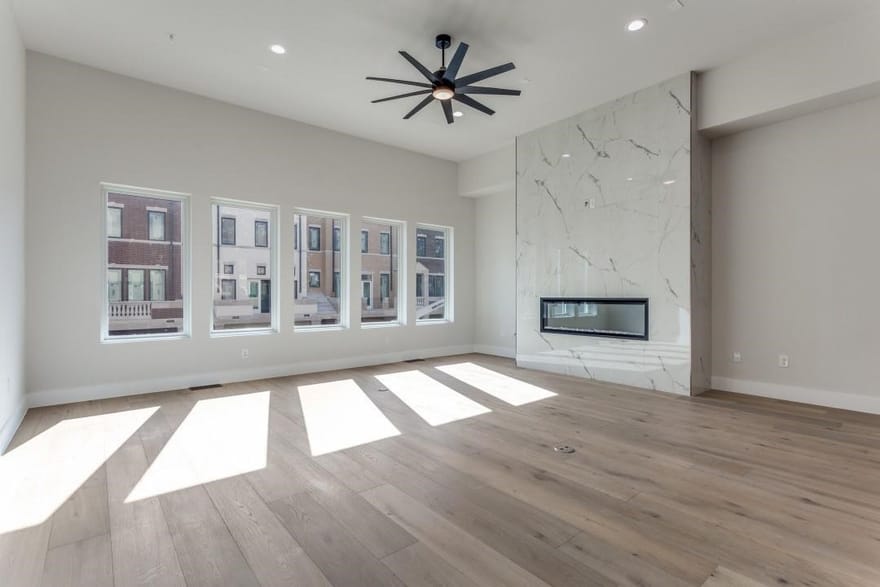 250 E Dallas Street, Grapevine, Texas