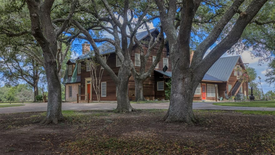 6176 Mount Vernon Road, Brenham, Texas