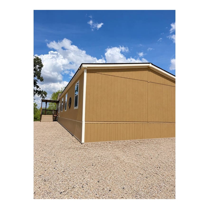 18124 County Road 163, Elmendorf, Texas