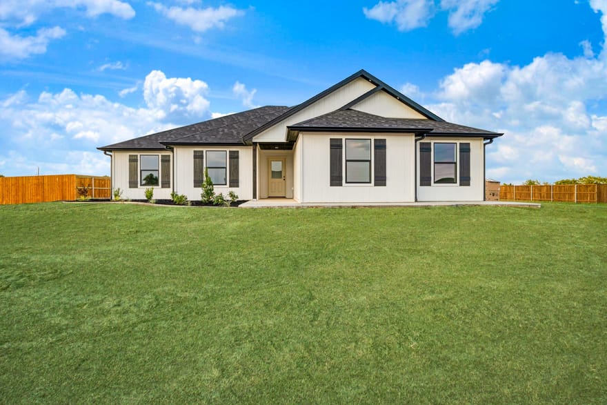 27 Private Road 33039, Brookston, Texas