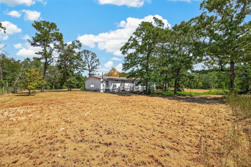 27 Pinedale Subd Rd, Huntsville, Texas