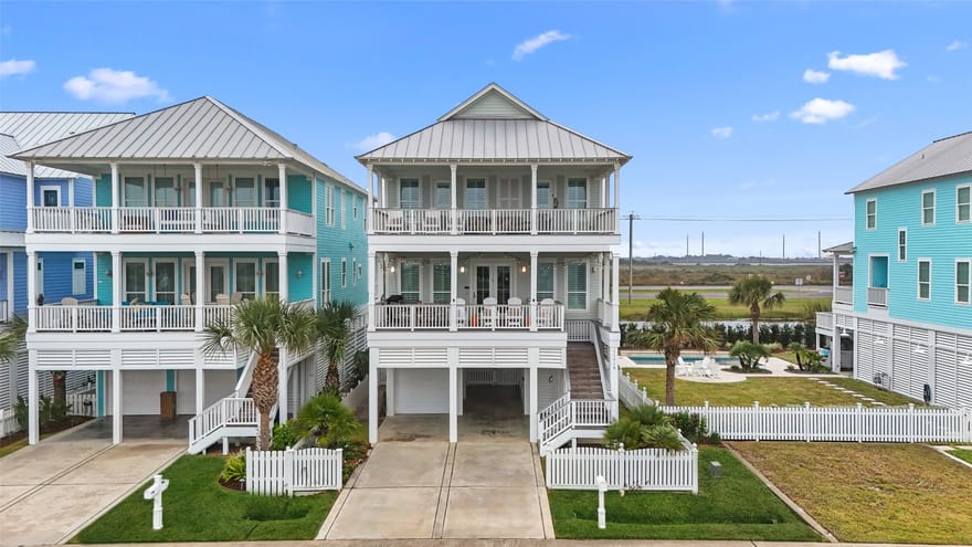 11418 Starfish Lane, Galveston, Texas