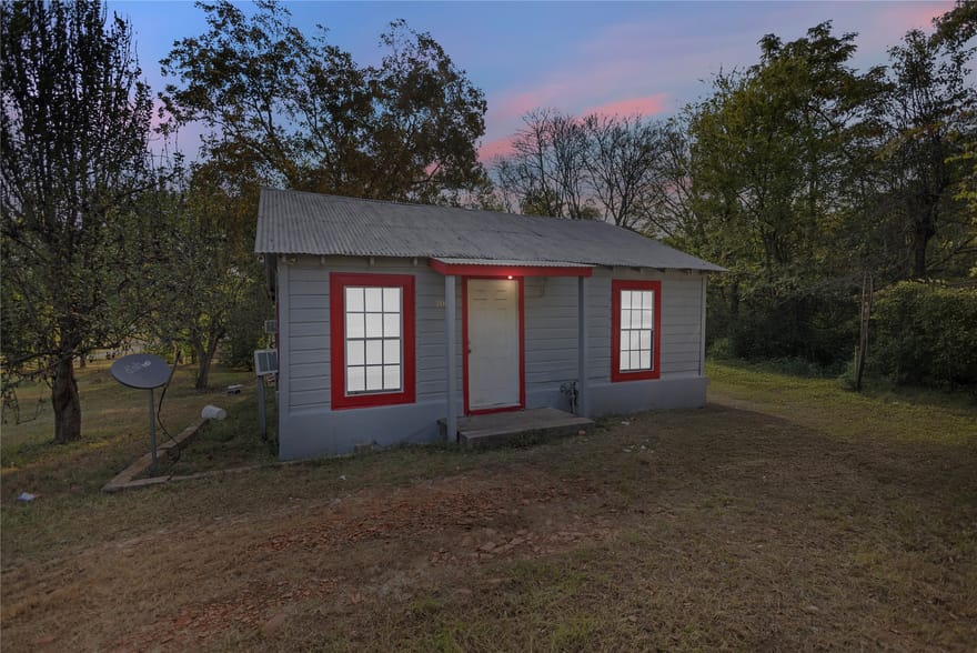 706 Yaney Street, Marshall, Texas