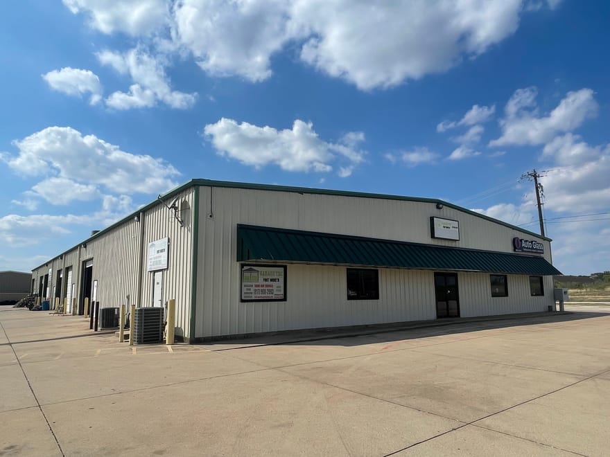 5940 Kroger Drive, Fort Worth, Texas