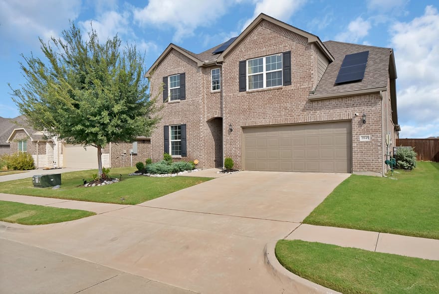 2845 Ranger Lane, Aubrey, Texas