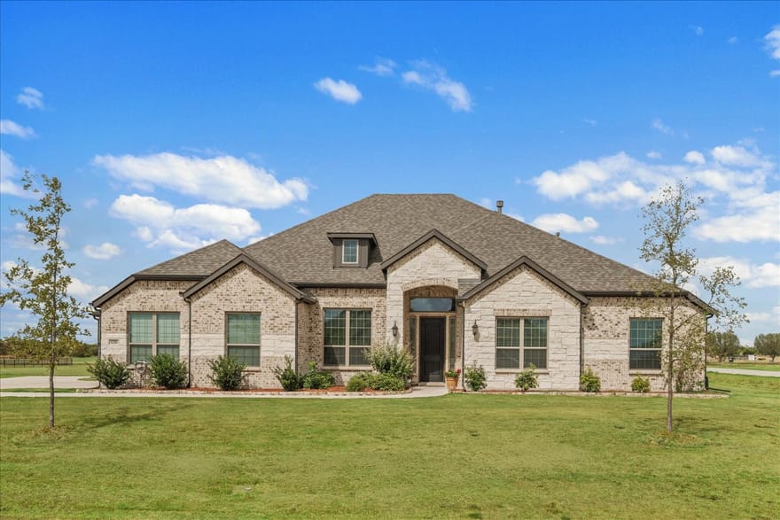 8200 Honeywell Avenue, Greenville, Texas