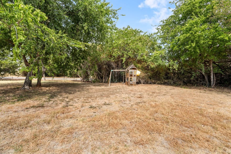 4600 Hunters Glen Court, Granbury, Texas