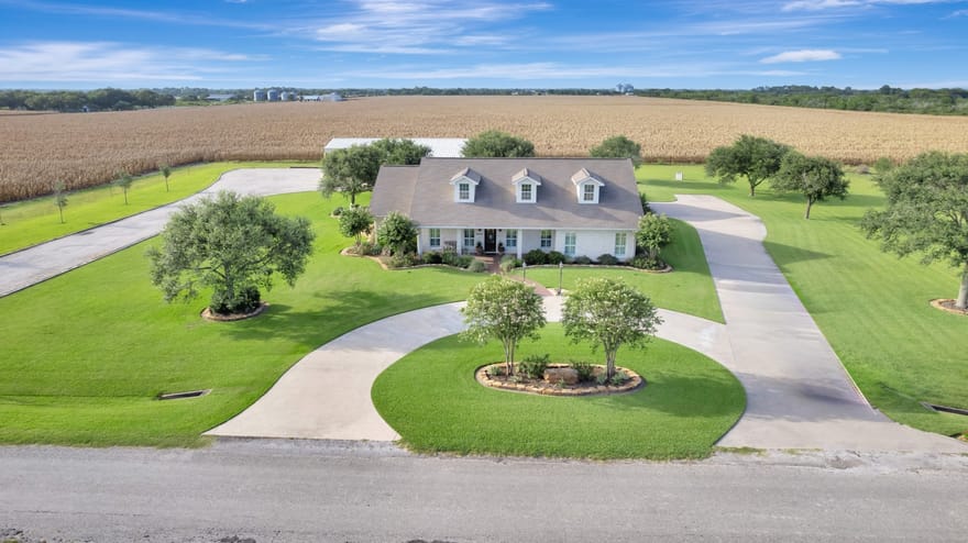 444 County Road 237, Ganado, Texas