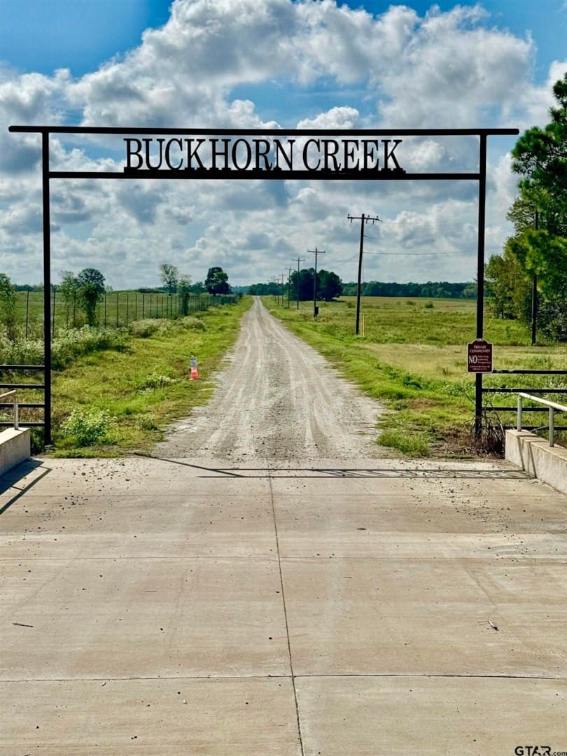 Tx-21, Crockett, Texas