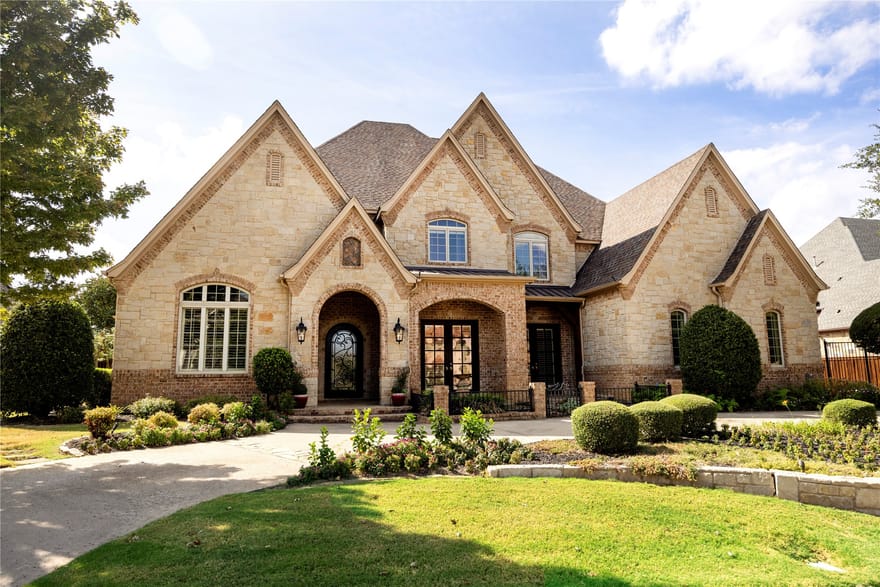 2109 Miracle Point Drive, Southlake, Texas