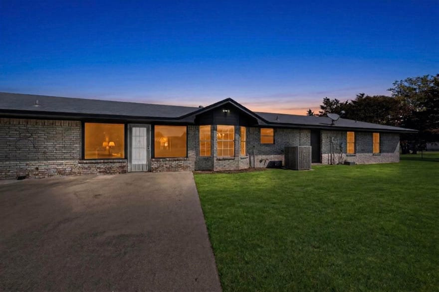529 Morris Lane, Greenville, Texas