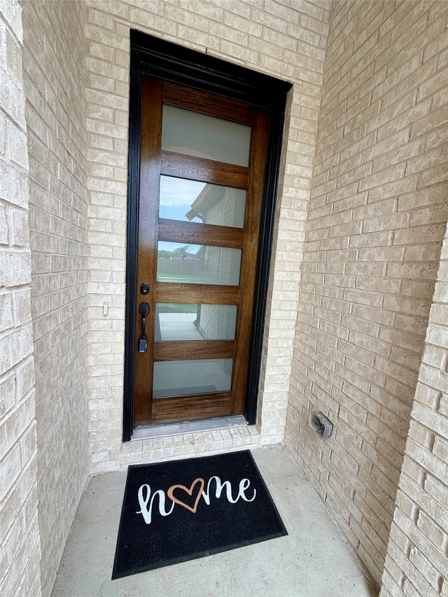 310 Devonshire Drive, Greenville, Texas