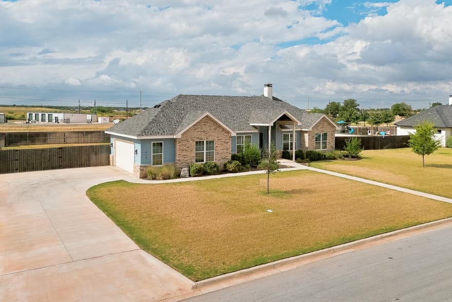 212 Runnymede Way, Abilene, Texas