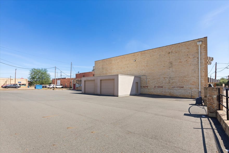 107 W Rusk, Marshall, Texas