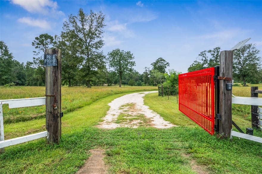 2222 Fm 945 Road, Cleveland, Texas