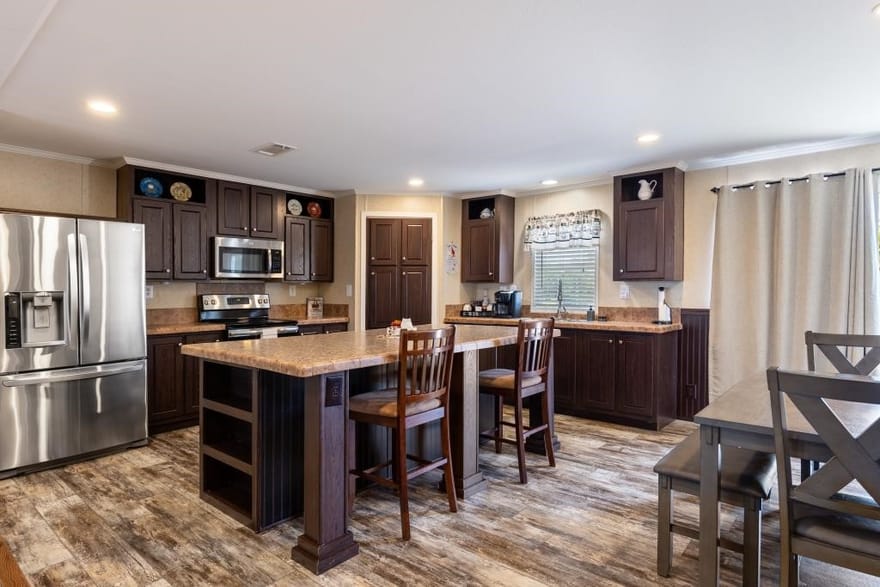 2418 Fm 151, Whitewright, Texas