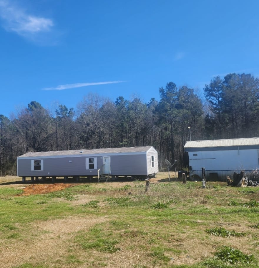 426 Sid Dennis Lane, San Augustine, Texas