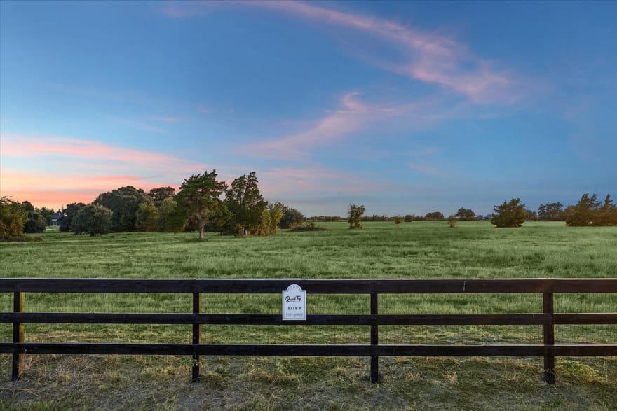 9 Round Top Farms Drive, Round Top, Texas