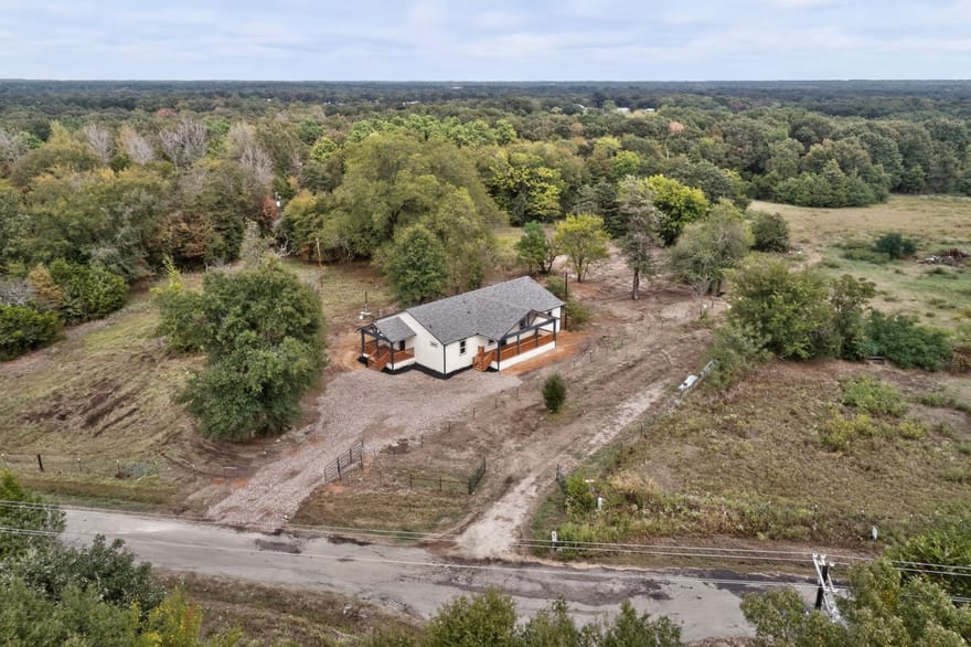 573 County Road 1116, Sulphur Springs, Texas