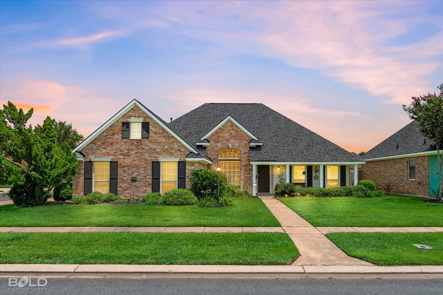 3301 Colonial Drive, Bossier City, Louisiana