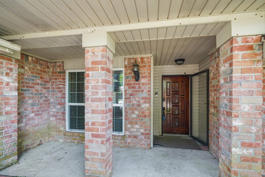 2102 Oak Shores Drive, Houston, Texas