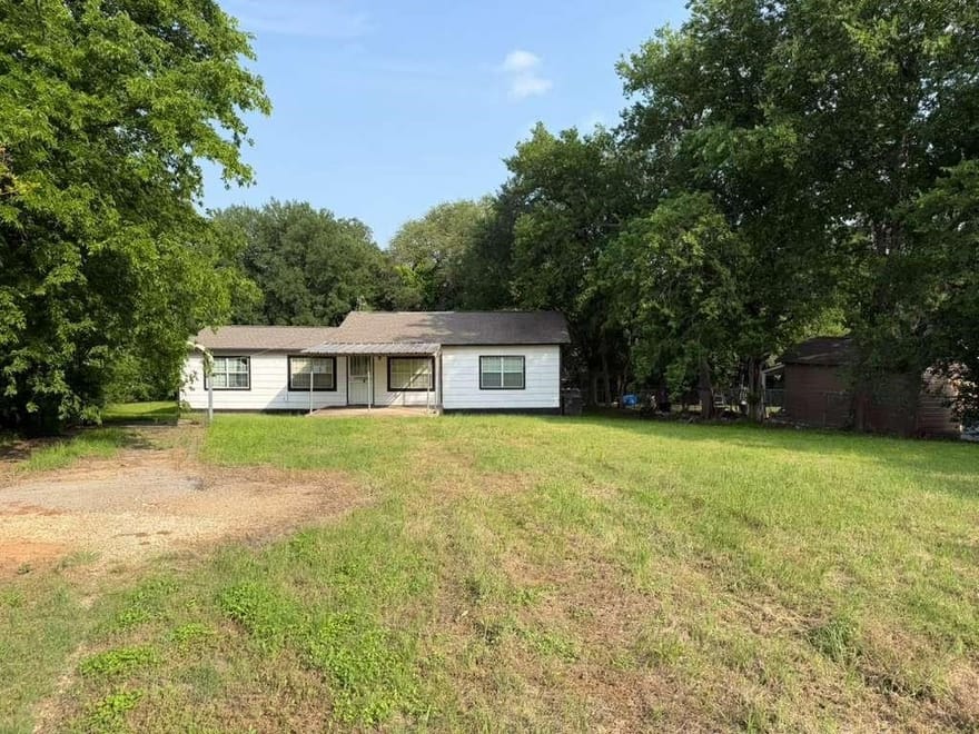 325 County Road 1768, Clifton, Texas