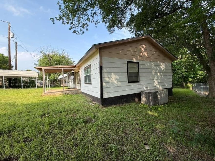 325 County Road 1768, Clifton, Texas
