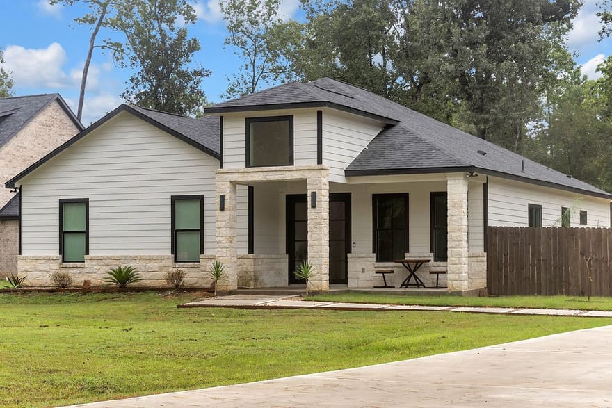 195 County Road 3667, Splendora, Texas
