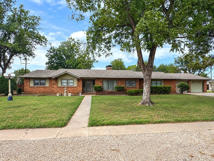 1601 N Avenue F, Haskell, Texas