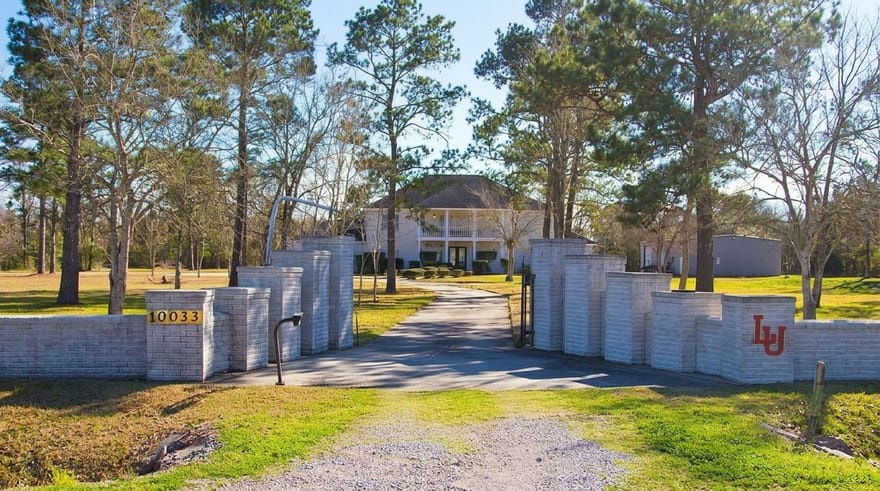 10033 Brooks Road, Beaumont, Texas
