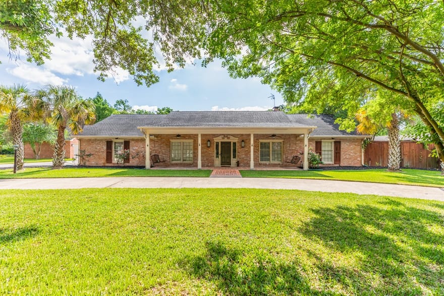 1280 Cherokee Lane, Beaumont, Texas