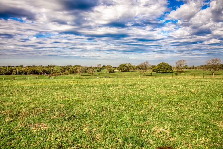 9502 Seward Plantation Road, Brenham, Texas