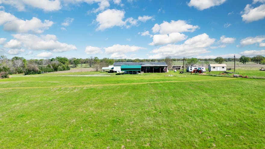 1440 Mustang Loop, Madisonville, Texas