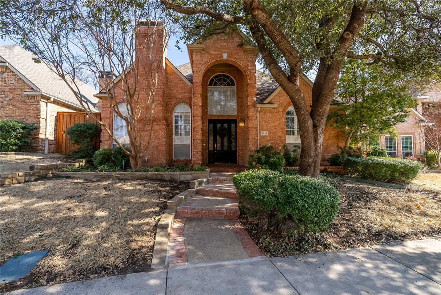 8640 Breakers Point, Dallas, Texas