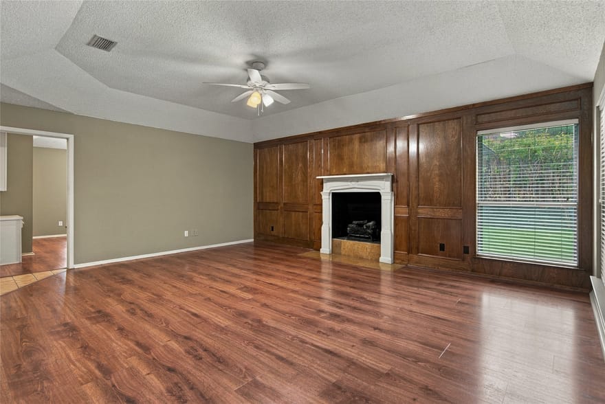 2935 Ridgewood Drive, Grapevine, Texas
