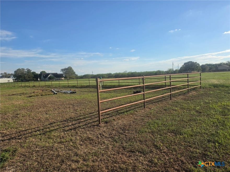 1723 Parsons Road, Victoria, Texas