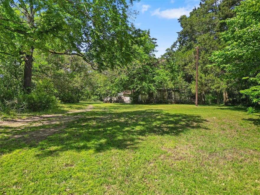 1107 Virgie Community Road, Magnolia, Texas