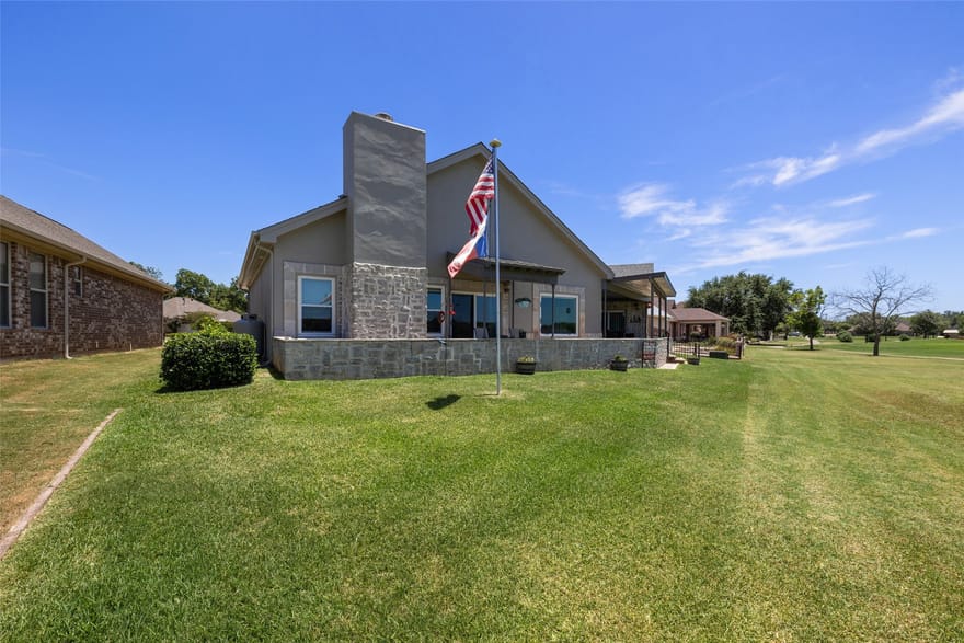 9508 Nutcracker Court, Granbury, Texas