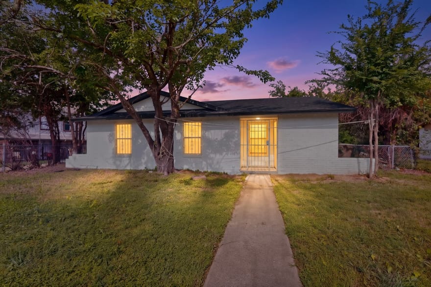 301 Stoneport Drive, Dallas, Texas