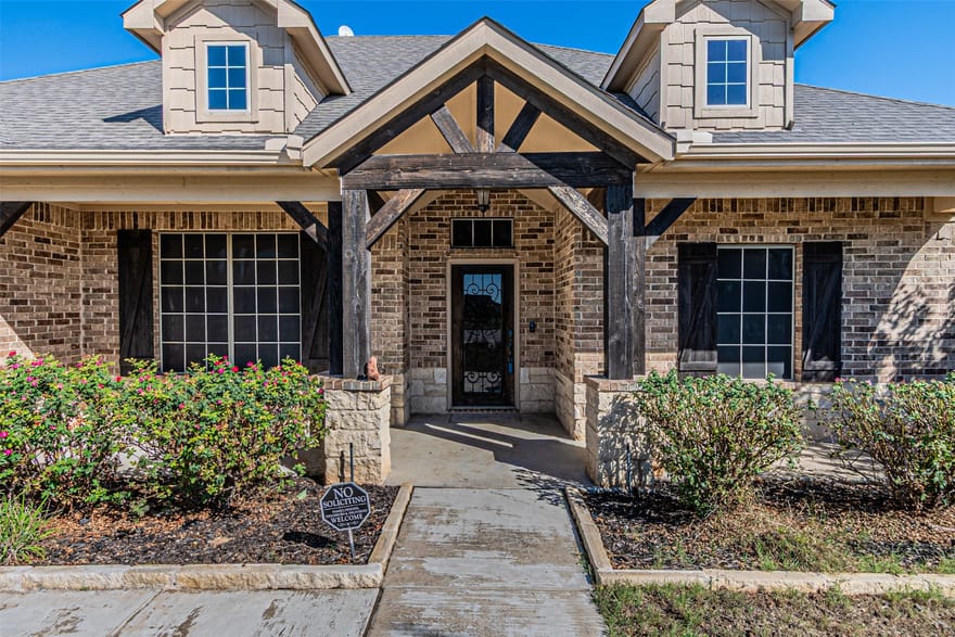 7812 Grain Court, Godley, Texas