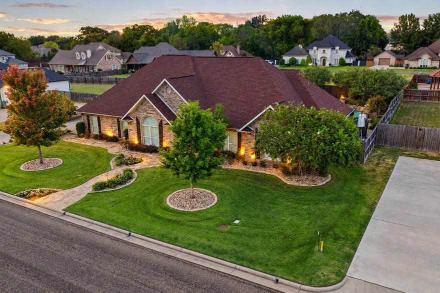 213 Devonshire, Mt Pleasant, Texas