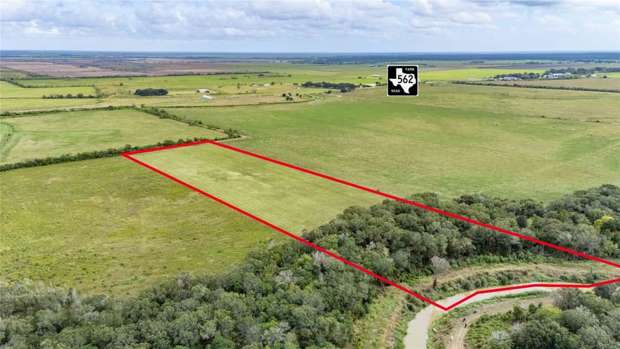 2626 Fm 562, Anahuac, Texas