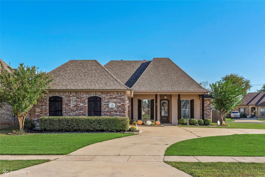 200 Roanoke Circle, Benton, Louisiana