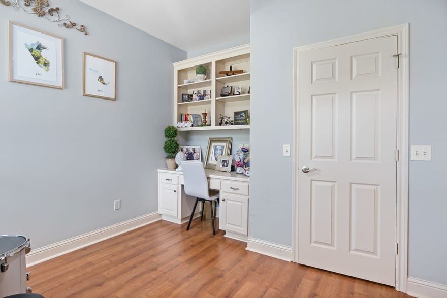 910 Holly Hill, Mt Pleasant, Texas
