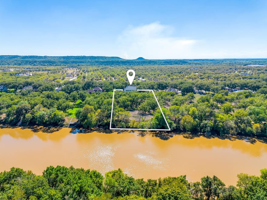 8412 Ravenswood Road, Granbury, Texas